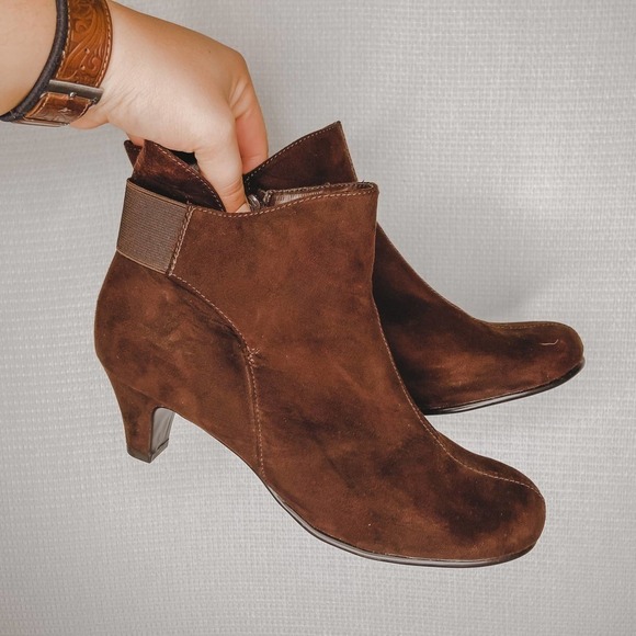 AEROSOLES Shoes - Aerosoles | Womans Brown Bootie Heels 10